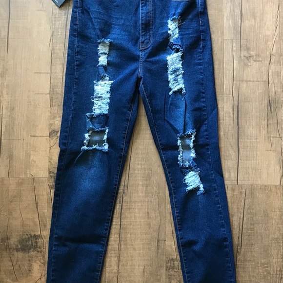 Fashion Nova Say Yes To Distress Jeans - Dark Wash - Picture 3 of 7